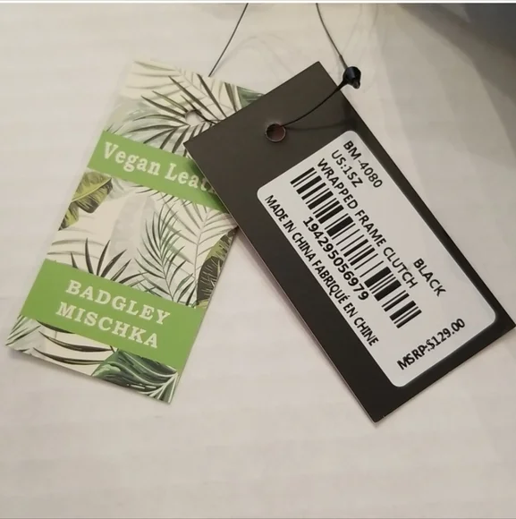 NWT $129 Badgley Mischka Vegan Leather Handbag Wrapped Frame Clutch in Black - Picture 4 of 10